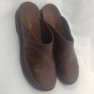 Clark’s slide in shoes brown leather